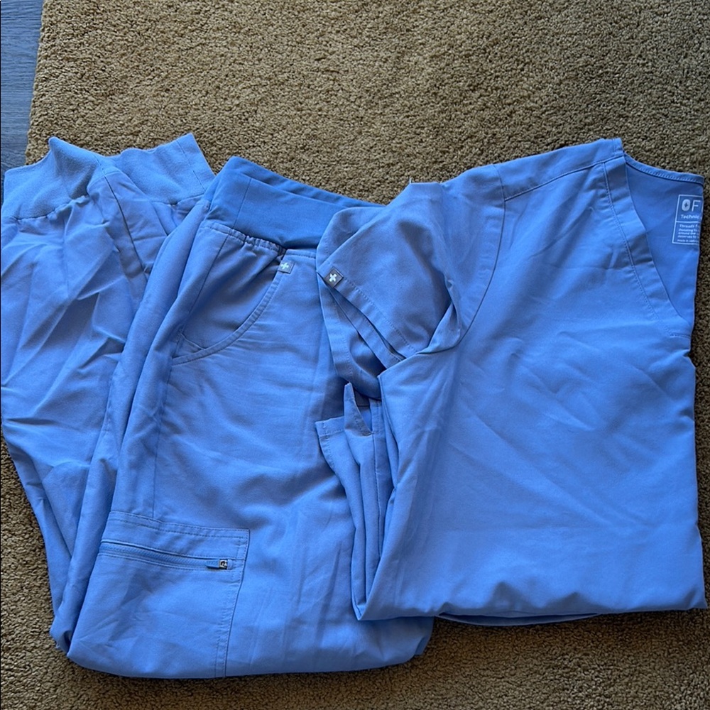 Women’s Figs Scrub Set